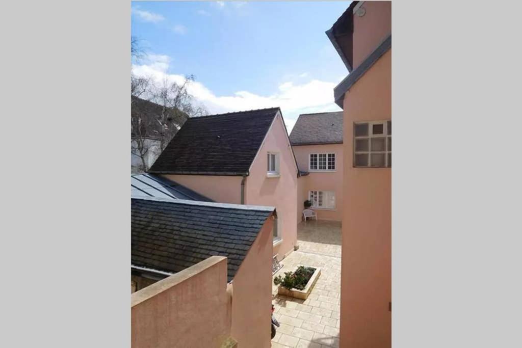 Coeur De Ville, Beau 2 Pieces Chaleureux Et Lumineux,parking Et Wifi ! *